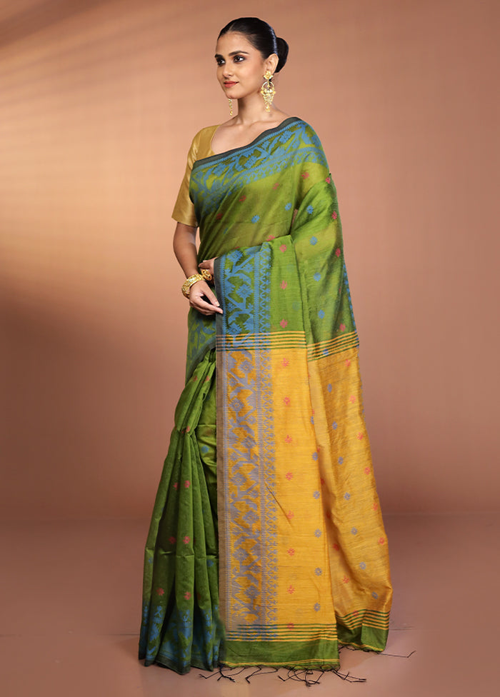 Green Matka Silk Saree With Blouse Piece