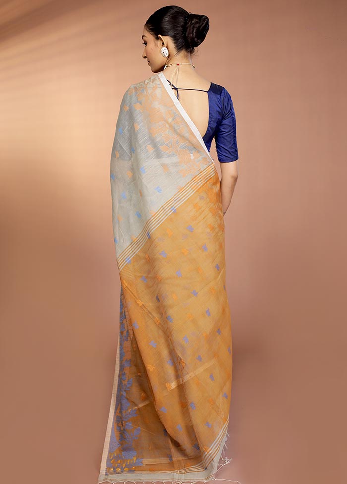 Cream Matka Silk Saree With Blouse Piece