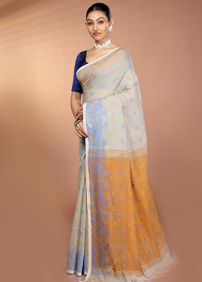 Cream Matka Silk Saree With Blouse Piece