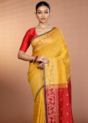 Yellow Matka Silk Saree With Blouse Piece