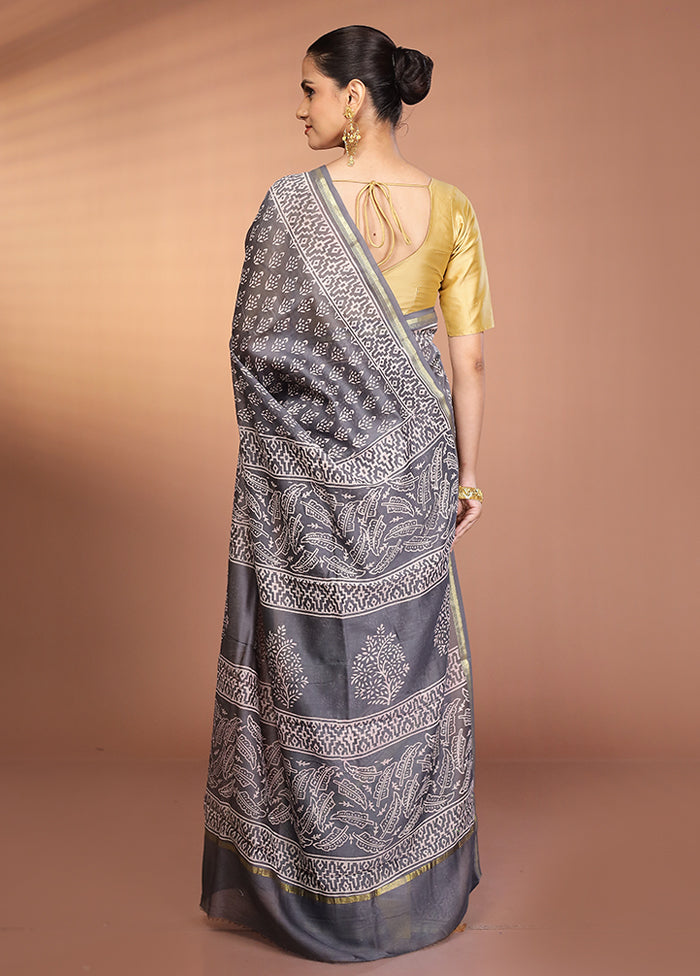 Grey Chanderi Silk Saree With Blouse Piece