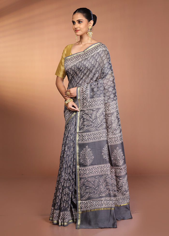 Grey Chanderi Silk Saree With Blouse Piece