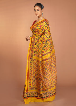 Yellow Chanderi Silk Saree With Blouse Piece