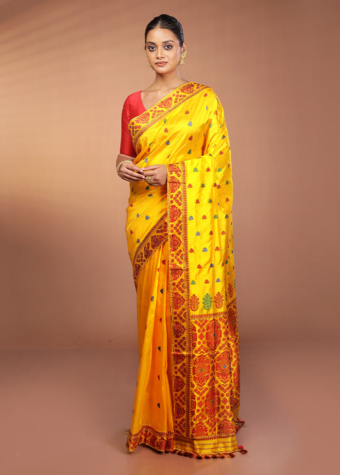 Yellow Handloom Assam Pure Silk Saree With Blouse Piece