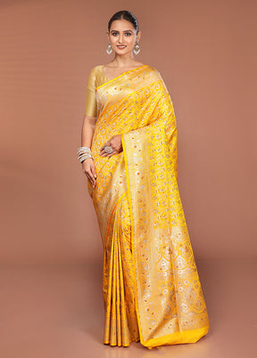 Yellow Handloom Tanchoi Pure Silk Saree With Blouse Piece