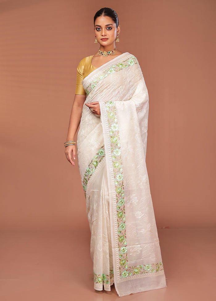 White Pure Cotton Saree With Blouse Piece