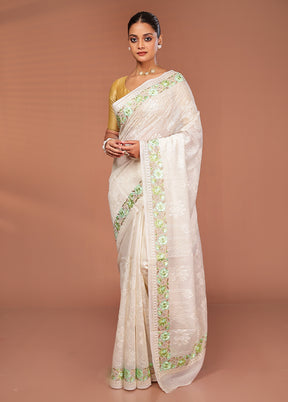 White Pure Cotton Saree With Blouse Piece