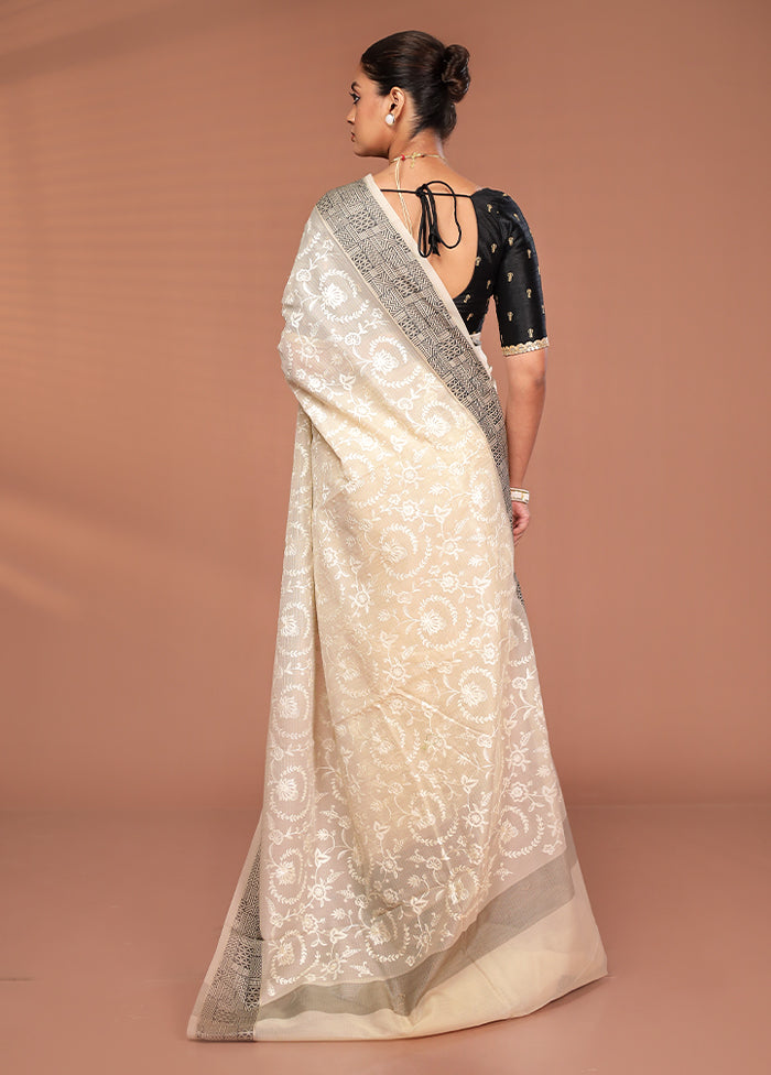 Cream Cotton Saree With Blouse Piece