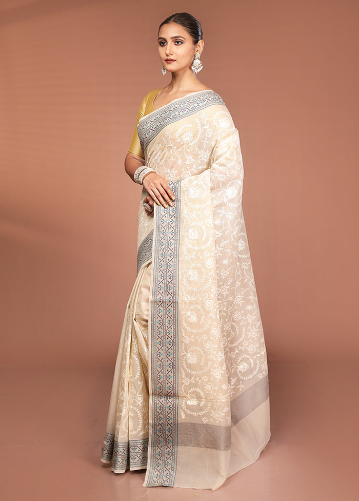 Cream Cotton Saree With Blouse Piece