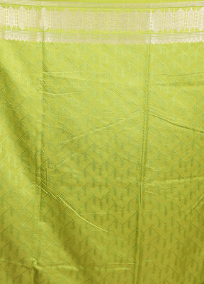 Green Kora Silk Saree With Blouse Piece