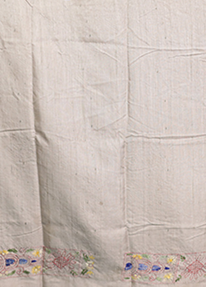 Cream Tussar Silk Saree With Blouse Piece