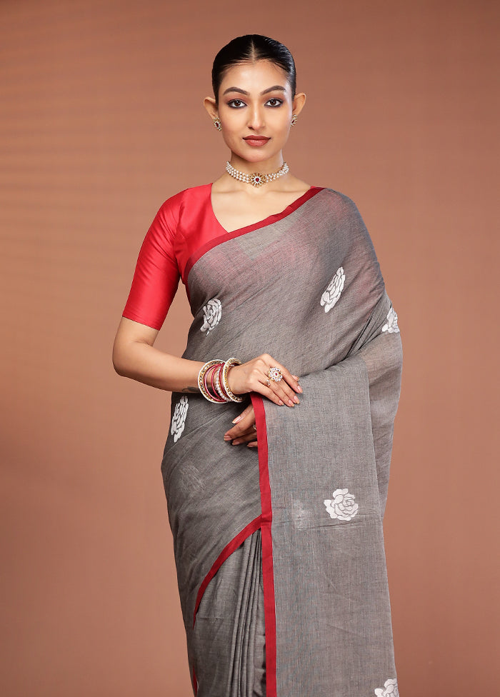 Grey Matka Silk Saree With Blouse Piece