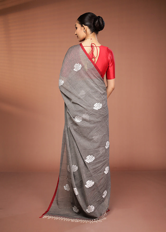 Grey Matka Silk Saree With Blouse Piece