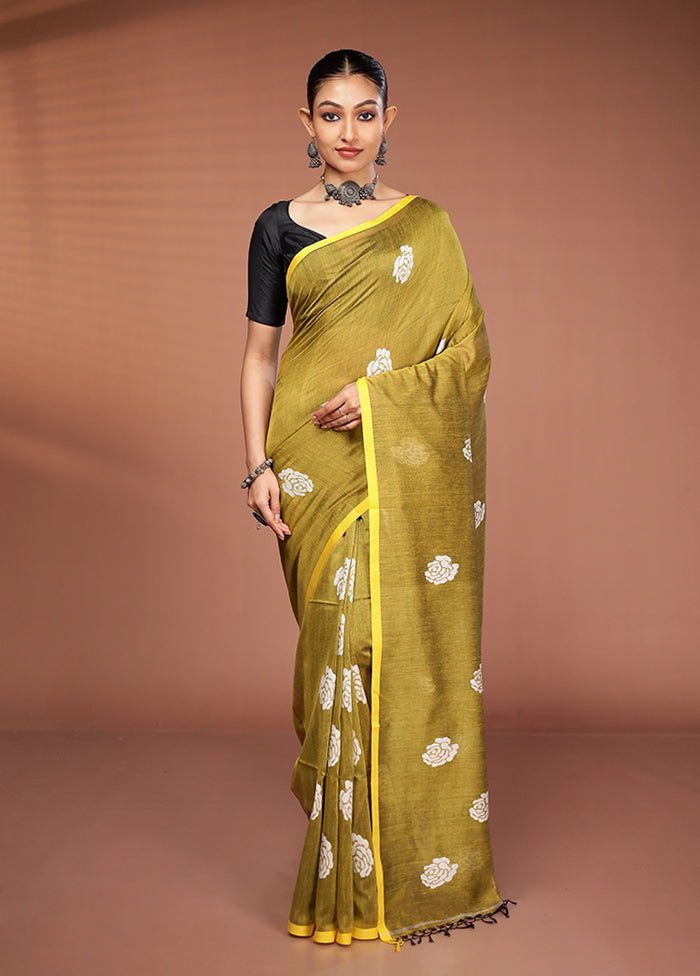 Green Matka Silk Saree With Blouse Piece