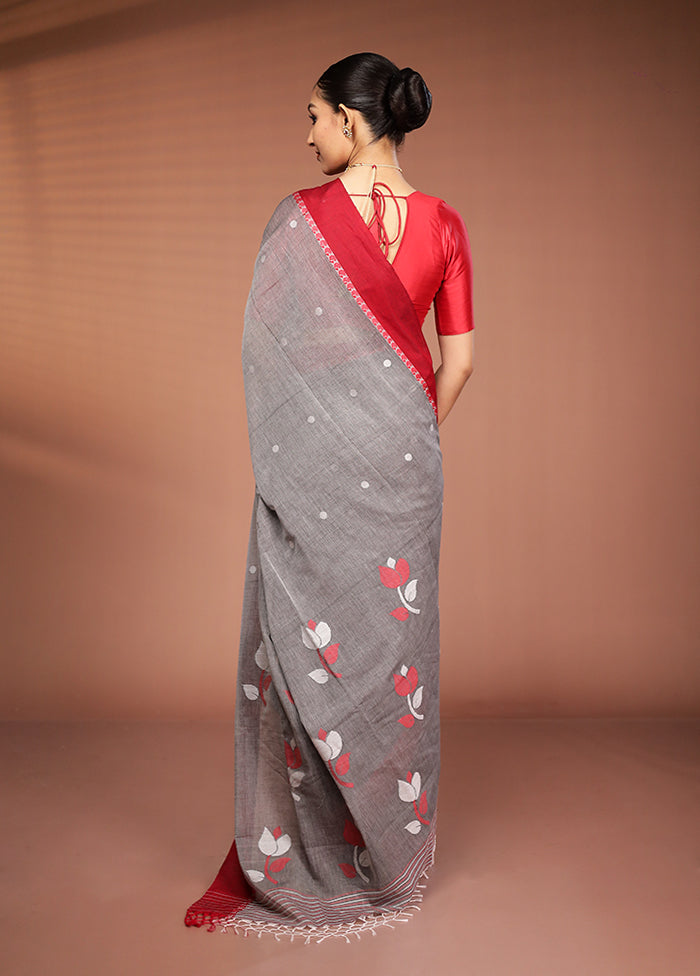 Grey Matka Silk Saree With Blouse Piece