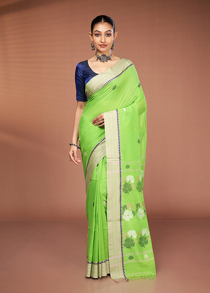 Green Matka Silk Saree With Blouse Piece