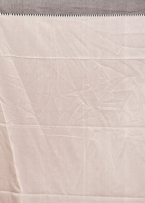 White Matka Silk Saree With Blouse Piece