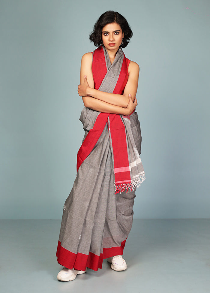 Grey Matka Silk Saree Without Blouse Piece