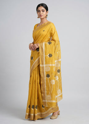 Cream Matka Silk Saree With Blouse Piece