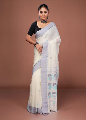 White Matka Silk Saree With Blouse Piece