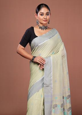 Green Matka Silk Saree With Blouse Piece