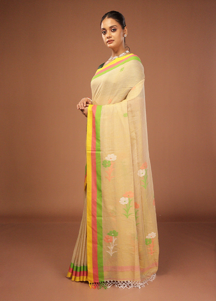 Cream Matka Silk Saree With Blouse Piece