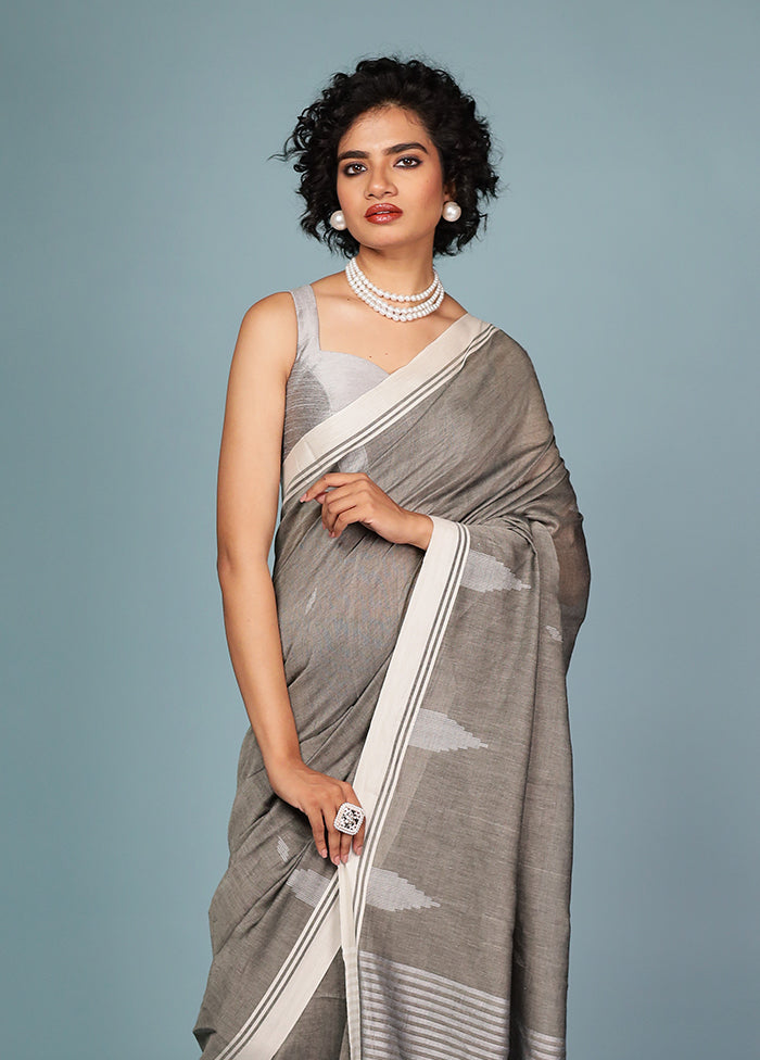 Grey Matka Silk Saree Without Blouse Piece