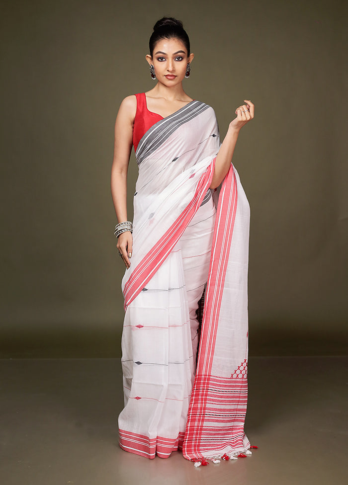 White Matka Silk Saree With Blouse Piece