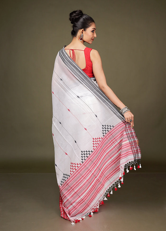 White Matka Silk Saree With Blouse Piece