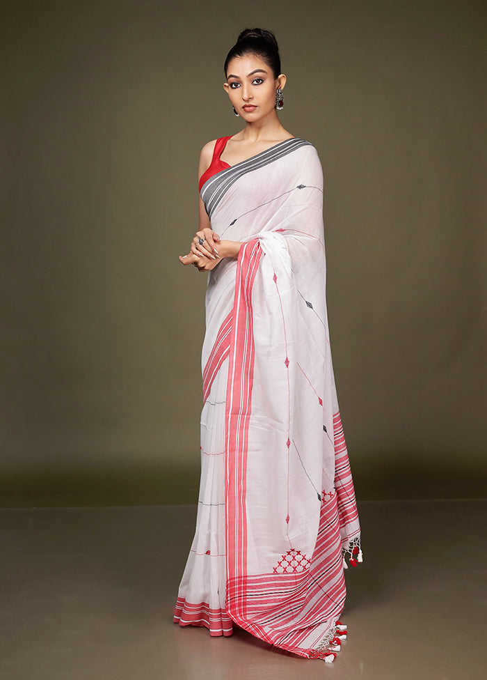 White Matka Silk Saree With Blouse Piece