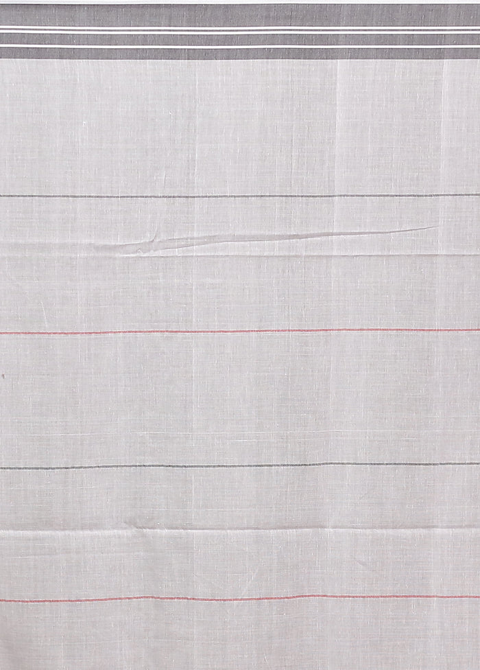 White Matka Silk Saree With Blouse Piece