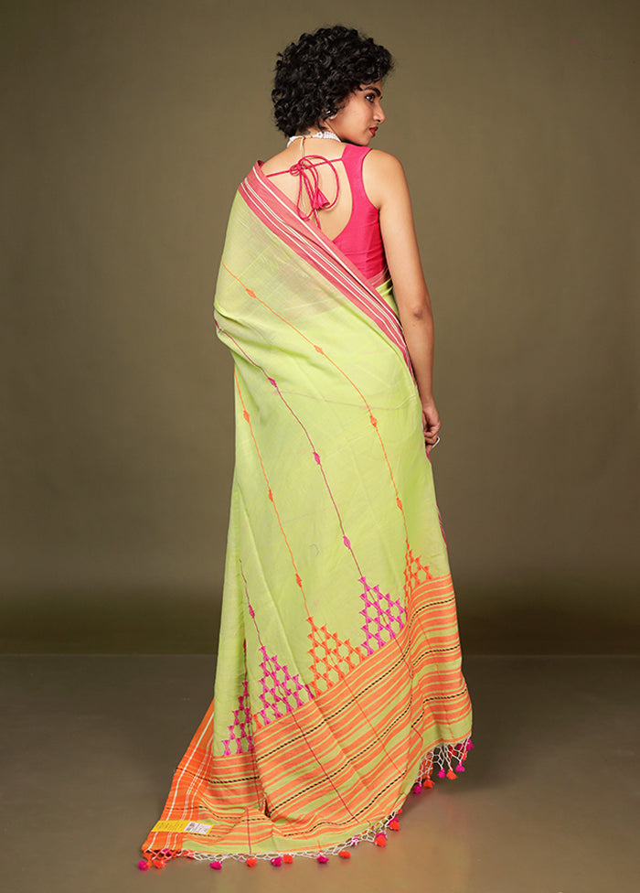 Green Matka Silk Saree Without Blouse Piece