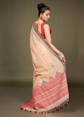 Cream Matka Silk Saree With Blouse Piece
