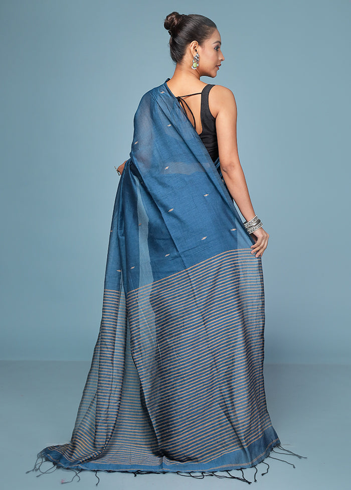 Blue Cotton Saree With Blouse Piece