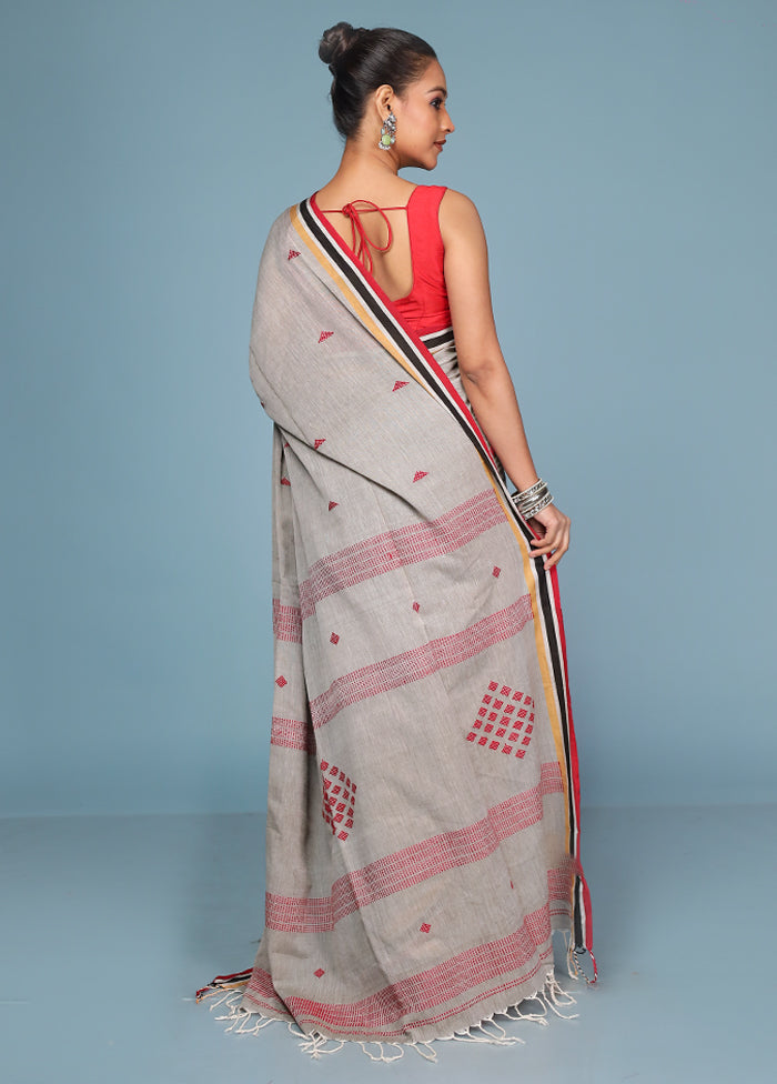 Cream Pure Cotton Saree With Blouse Piece