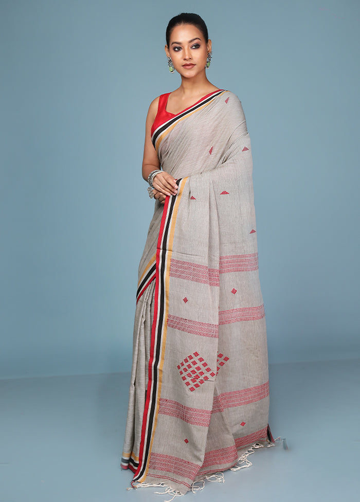 Cream Pure Cotton Saree With Blouse Piece