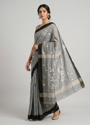 Grey Pure Cotton Saree With Blouse Piece