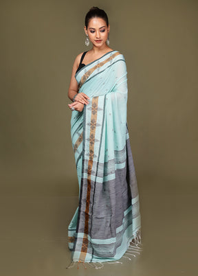 Green Cotton Saree With Blouse Piece