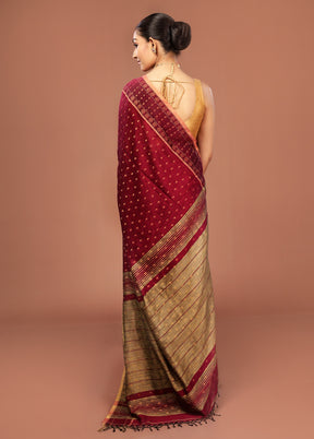 Cream Cotton Saree With Blouse Piece