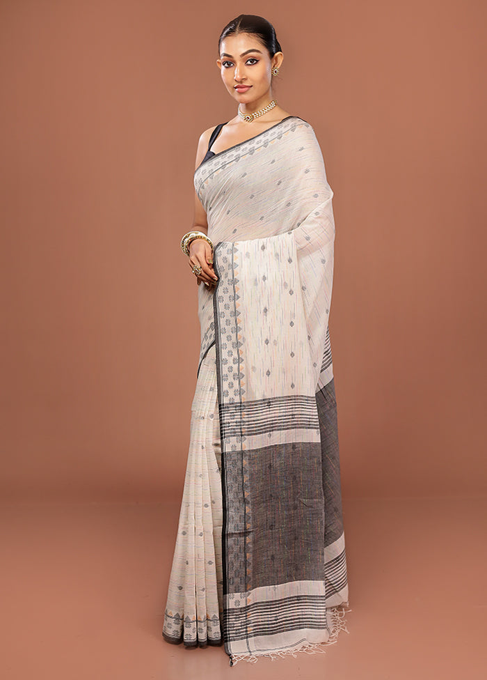 White Cotton Saree With Blouse Piece