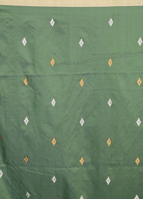 Green Matka Silk Saree Without Blouse Piece