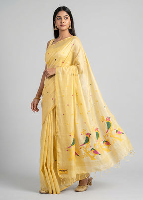 Cream Matka Silk Saree With Blouse Piece