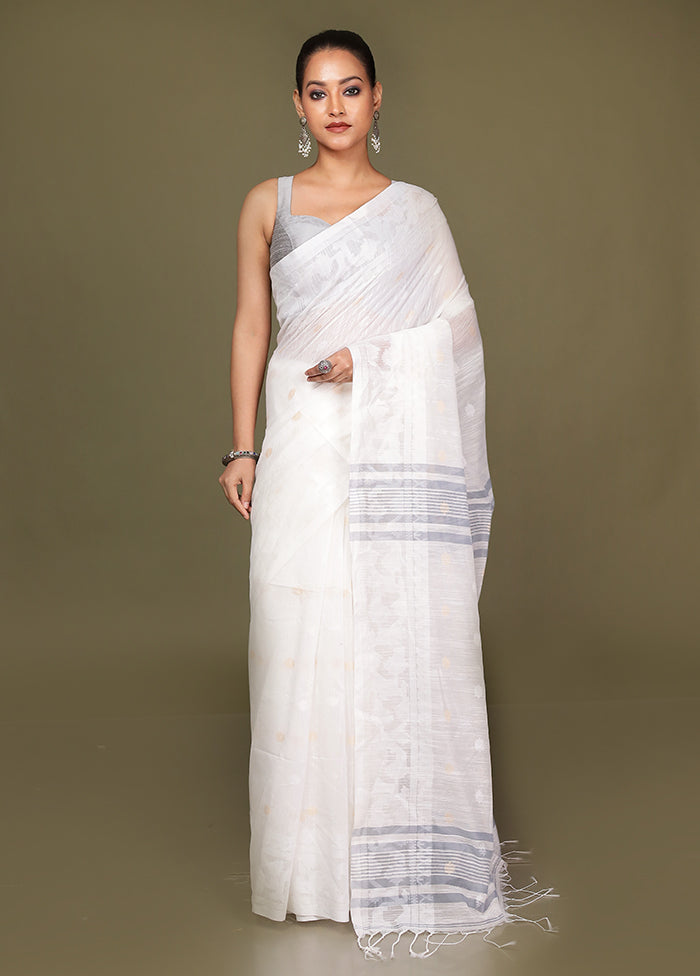 White Matka Silk Saree With Blouse Piece
