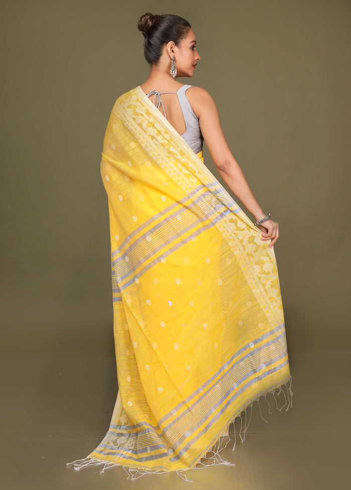 Yellow Matka Silk Saree With Blouse Piece