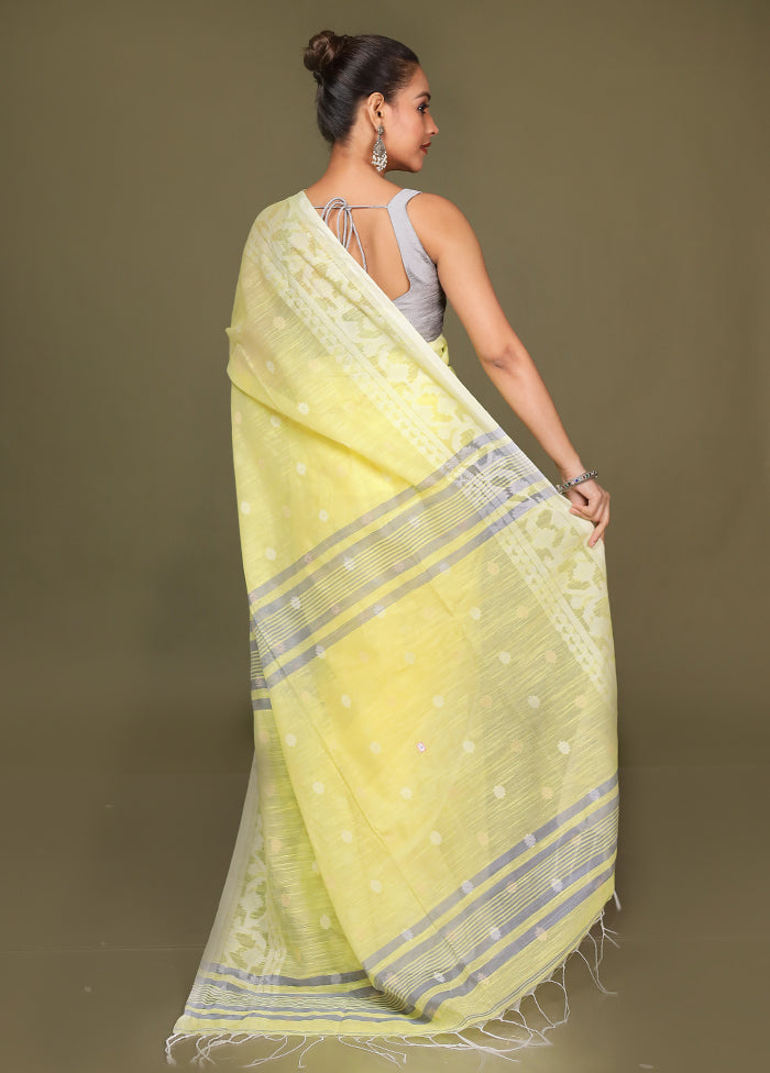 Yellow Matka Silk Saree With Blouse Piece