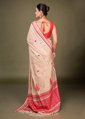 Cream Tussar Silk Saree With Blouse Piece