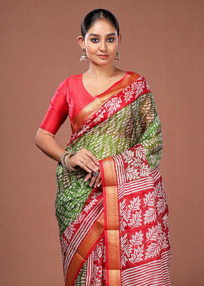 Green Printed Pure Silk Saree Without Blouse Piece
