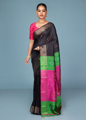 Green Handloom Kanjivaram Pure Silk Saree With Blouse Piece