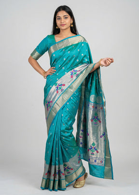 Green Handloom Kanjivaram Pure Silk Saree With Blouse Piece