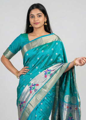 Green Handloom Kanjivaram Pure Silk Saree With Blouse Piece